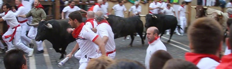 Running of the Bulls runner center