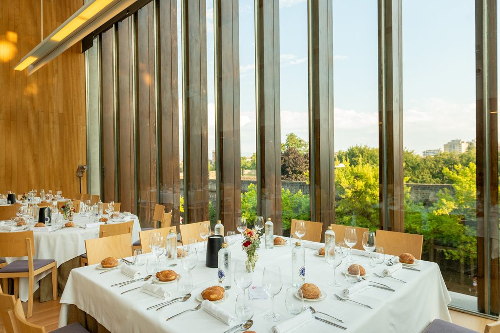 pamplona cuadrilla welcome dinner during san fermin